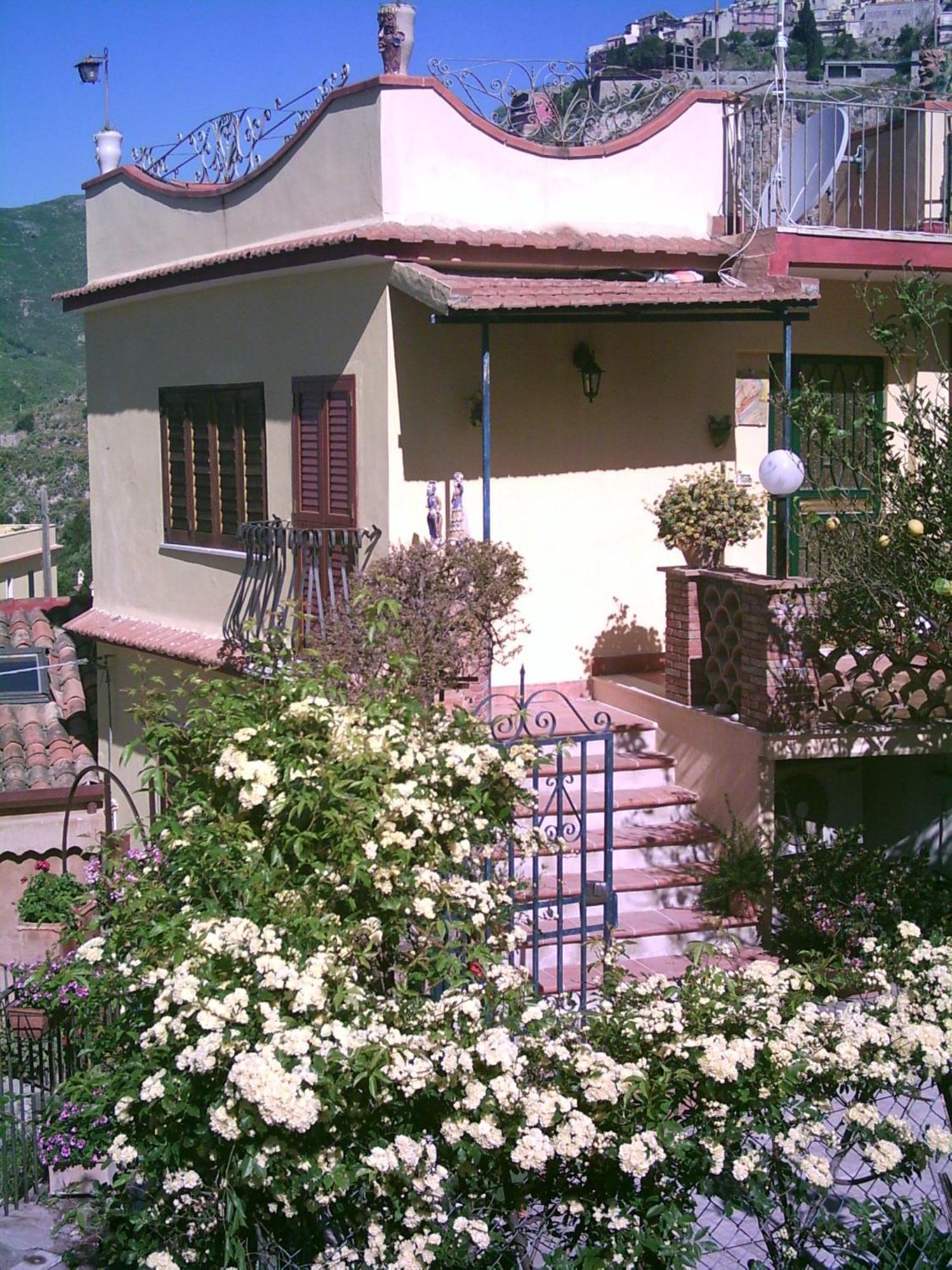 B&B U Palmentu Таормина Екстериор снимка